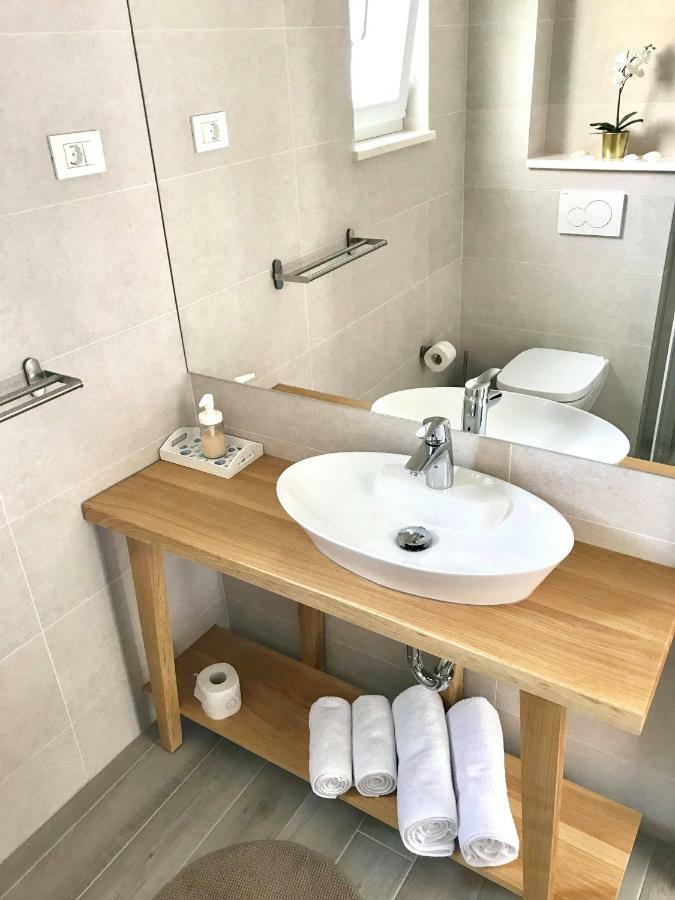 Cocoville Beach House- Makarska Apartman Kültér fotó