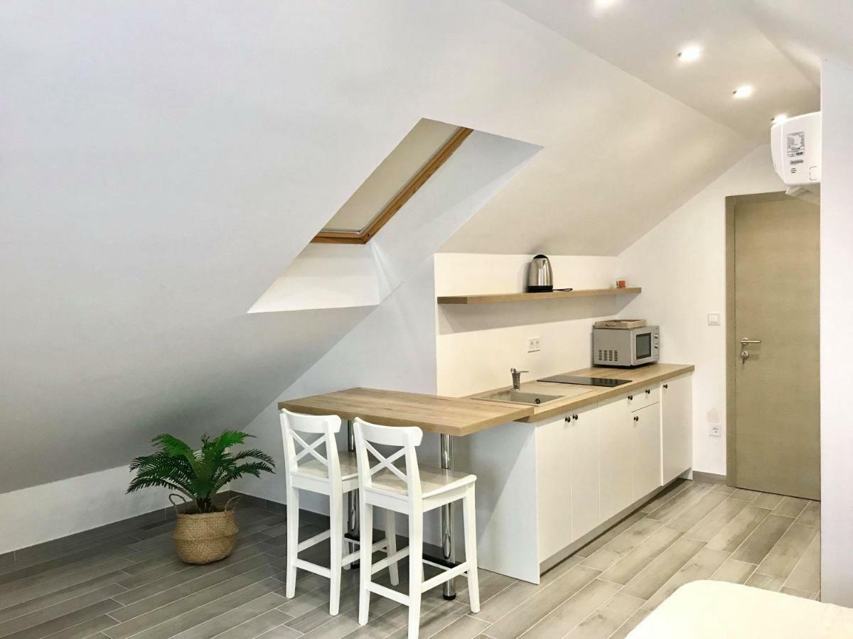 Cocoville Beach House- Makarska Apartman Kültér fotó