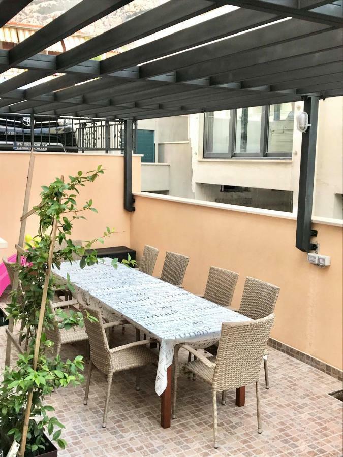 Cocoville Beach House- Makarska Apartman Kültér fotó