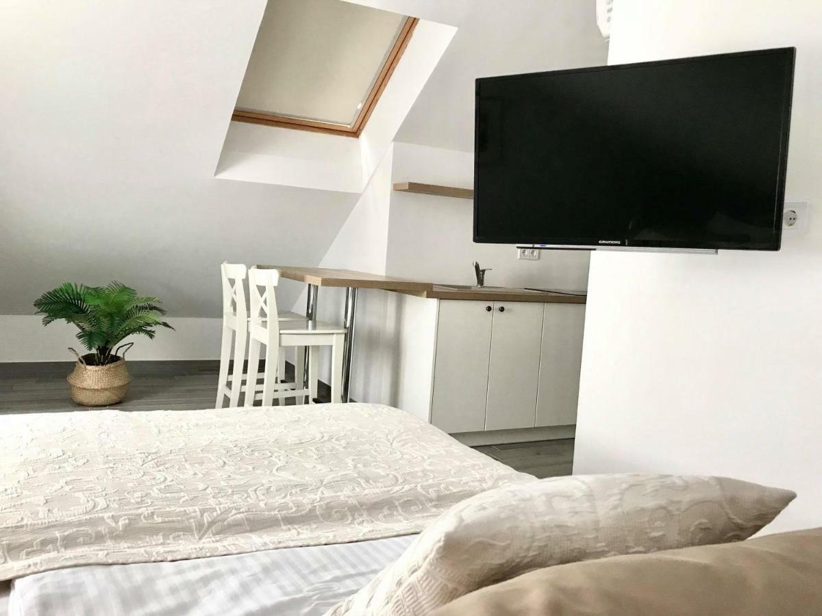 Cocoville Beach House- Makarska Apartman Kültér fotó