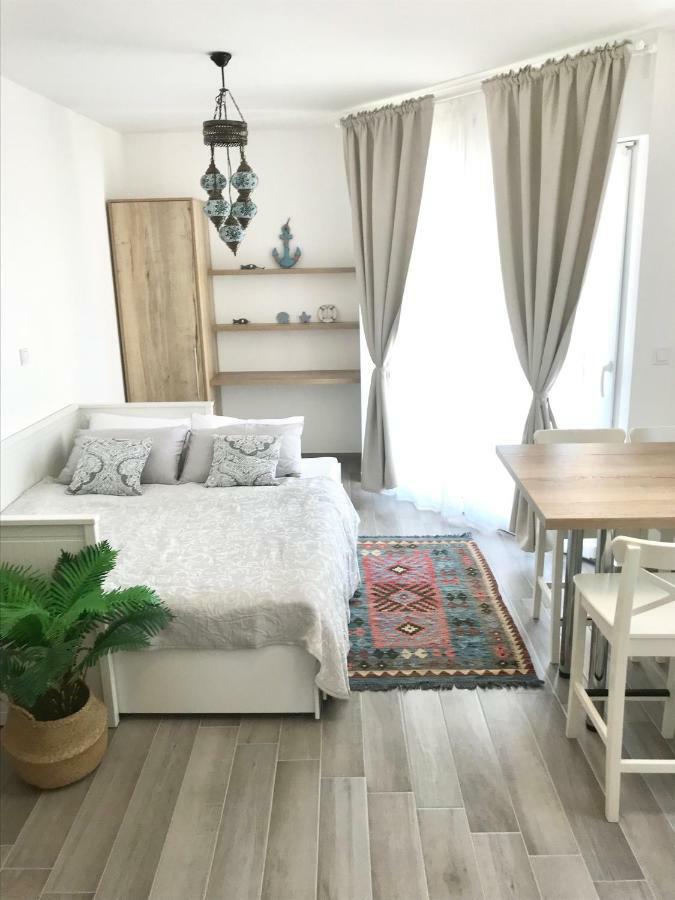 Cocoville Beach House- Makarska Apartman Kültér fotó